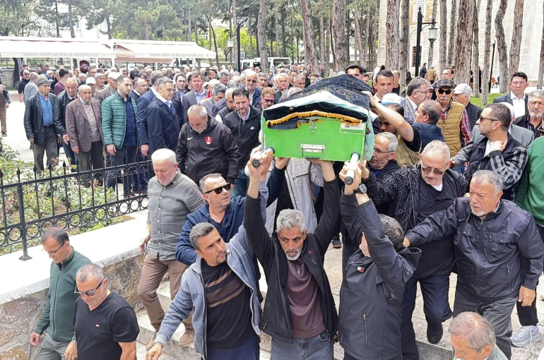 Vahşete kurban giden Emine Dönmez'e acı veda