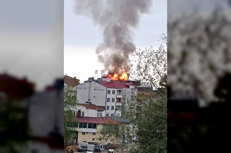 Vakfıkebir’de çatı yangını korkuttu