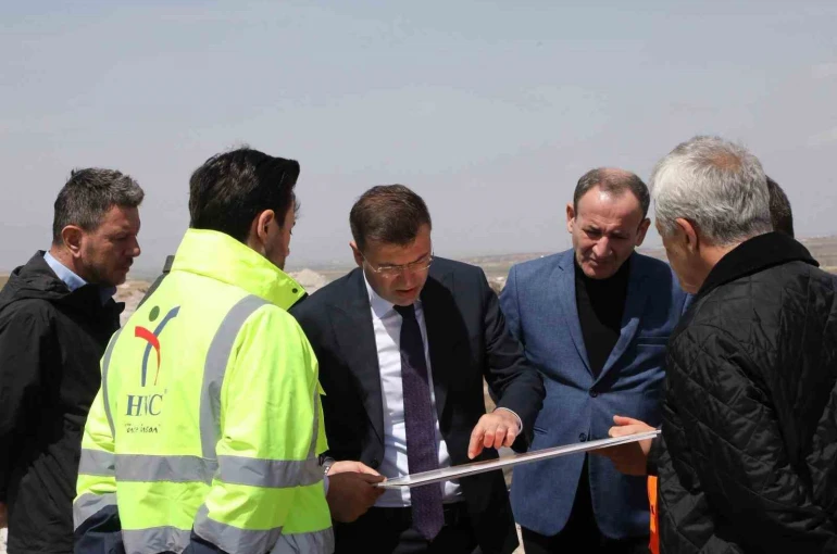 Vali Akmeşe, Niğde 2. OSB’de çalışmaları yerinde inceledi