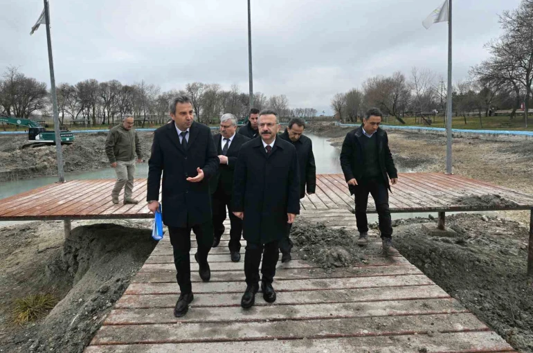 Vali Aksoy, Sakaryabaşı’nda yürütülen çalışmaları inceledi