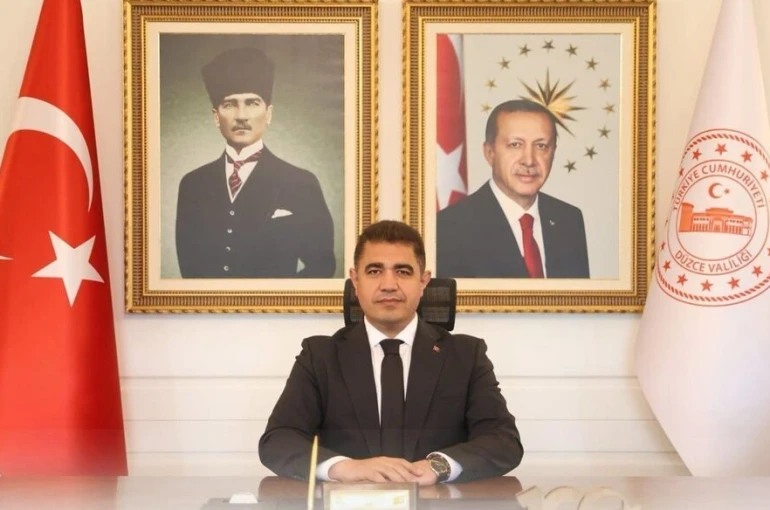 Vali Aslan, "Milletimizin manevi hayatını aydınlatmaktadır"