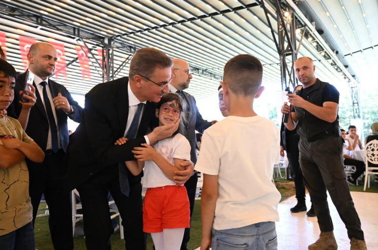 Vali Aydın Baruş, vakıf bursiyeri öğrencilerle piknik şöleninde buluştu