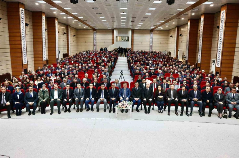 Vali Aydoğdu: "Bilgi her yerden öğrenilir, irfan rehberlikle kazanılır"