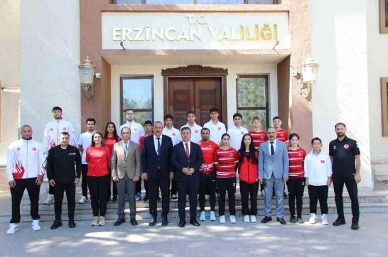 Vali Aydoğdu, sporcuları makamında ağırladı