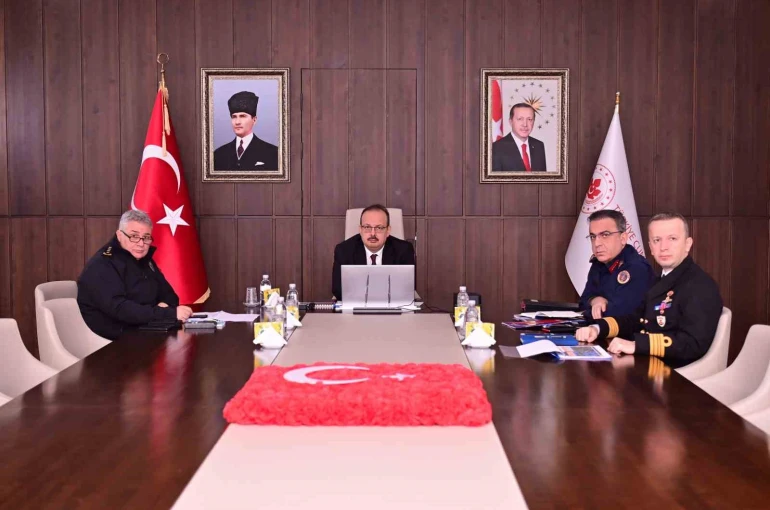 Vali Canbolat, Bakan Yerlikaya ile görüştü