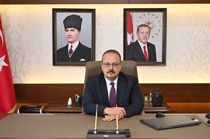 Vali Canbolat: "Toplumsal dayanışma içinde hareket etmek hayati önem taşımaktadır"