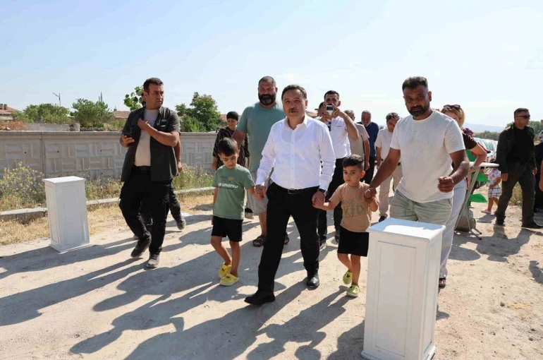Vali Çiçek; Elmalı mahallesi sakinleriyle buluştu