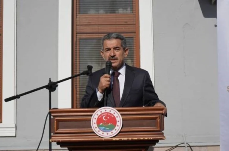 Vali Ekici: "Bir çocuk okula gitmiyorsa, Dicle’de kuzuyu kurda kaptırmışız demektir"