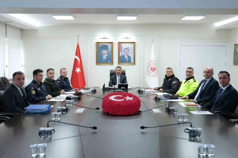 Vali Hacıbektaşoğlu başkanlığında güvenlik toplantısı yapıldı