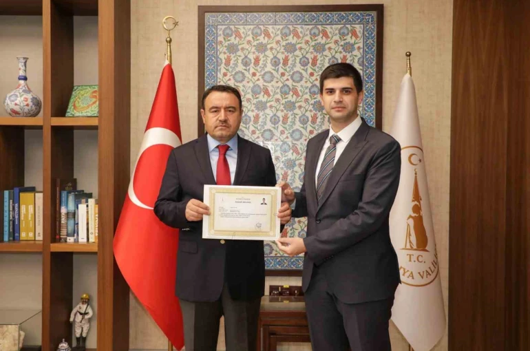 Vali Işın’dan Kaymakam Teltik’e başarı belgesi
