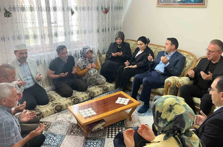 Vali Işın’dan Muhammet Çakıcı’nın ailesine taziye ziyareti