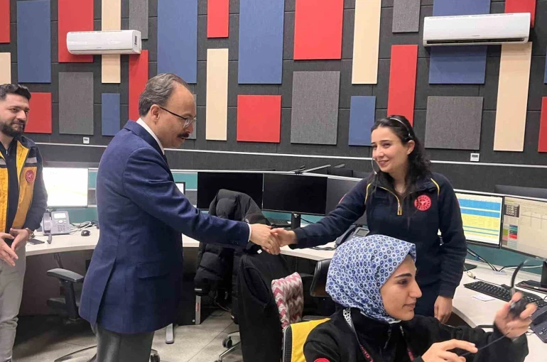 Vali Kızılkaya, yılbaşı mesaisinde denetimlerde bulundu