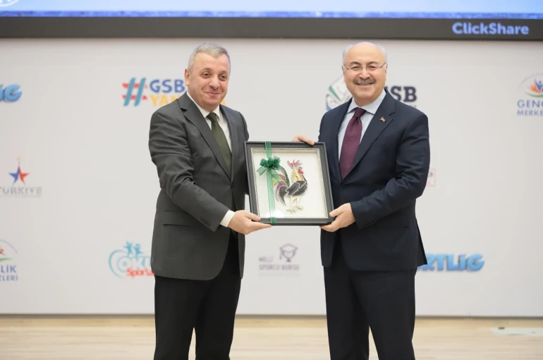 Vali Köşger; "Girişimcilik ve hayat becerileri güçlü nesillerin temelidir"