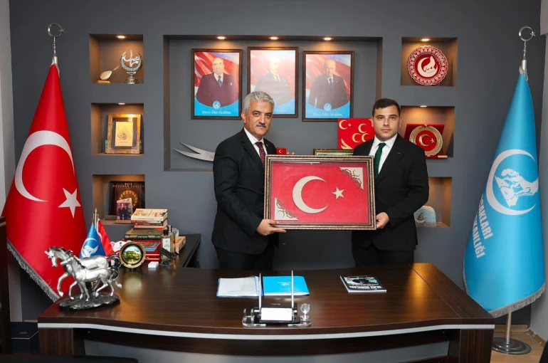 Vali Mehmet Makas Ülkücü gençlerin misafiri oldu