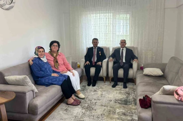Vali Özkan: "Şehitlerimiz ve gazilerimiz birliğimizin harcıdır"