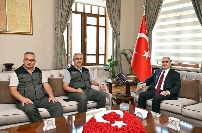 Vali Özkan’dan orman ekiplerine teşekkür