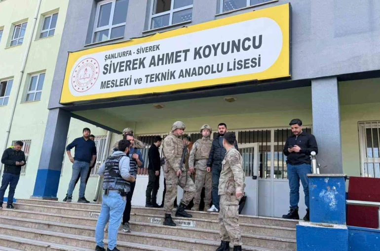 Vali Şıldak: "16 öğrenci yaralandı, saldırgan intihar etti"