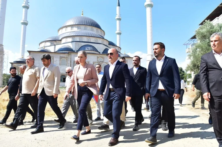 Vali Varol, Nazilli Külliye Camisi inşaatını inceledi 