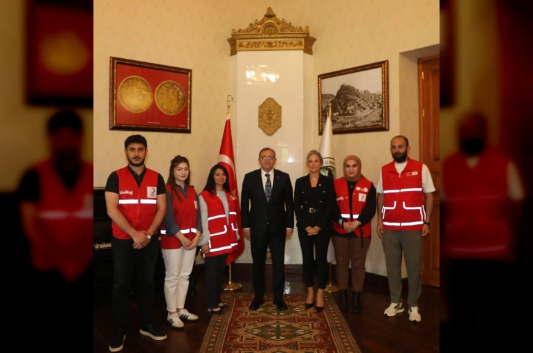 Vali Ziya Polat’tan Kızılay’a 158. kuruluş yıl dönümü tebriki