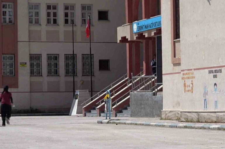 Van’da 18 bin 468 öğrenci LGS’ye girdi