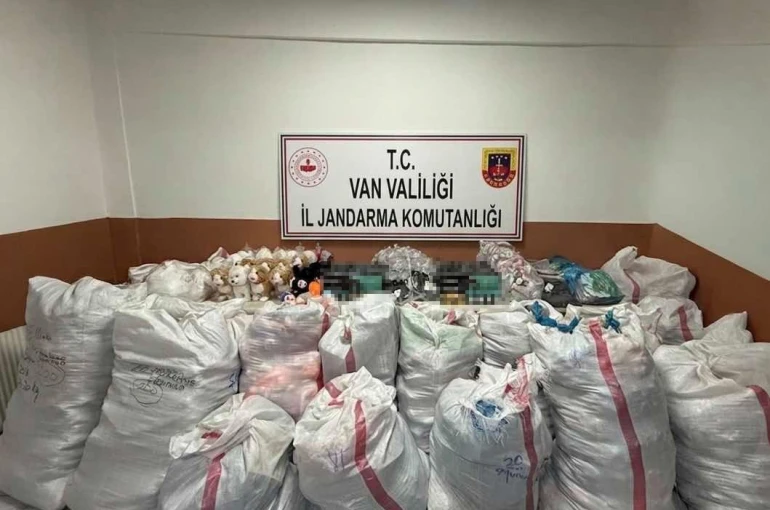 Van’da 21 milyon TL değerinde gümrük kaçağı malzeme ele geçirildi 