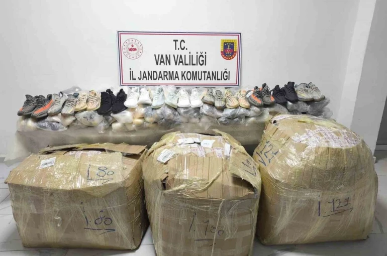 Van’da 2.4 milyon TL değerinde gümrük kaçağı malzeme ele geçirildi