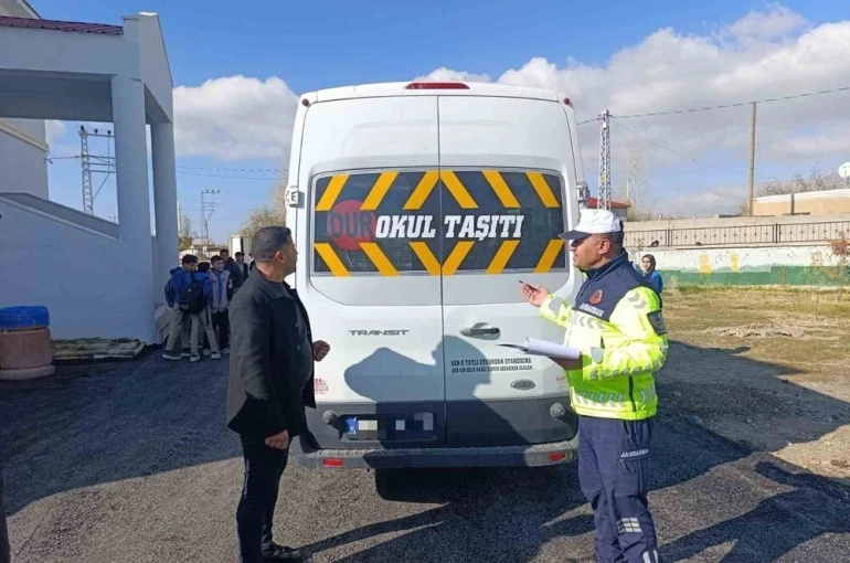 Van’da okul servisleri denetlendi