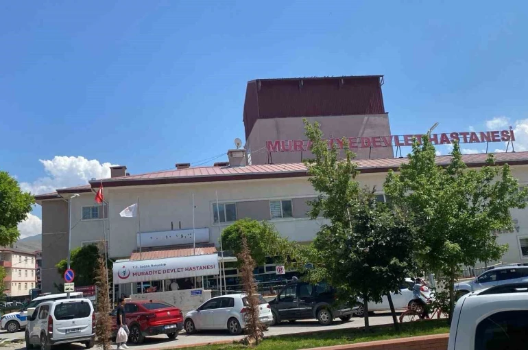 Van’da silahlı ve sopalı kavga: 15 yaralı