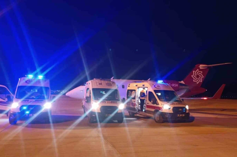 Van’dan İstanbul’a uçak ambulansla hasta sevki