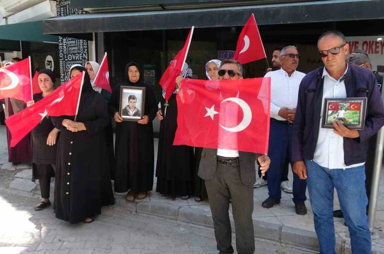Vanlı ailelerin evlat nöbeti 120’nci haftasında sürüyor