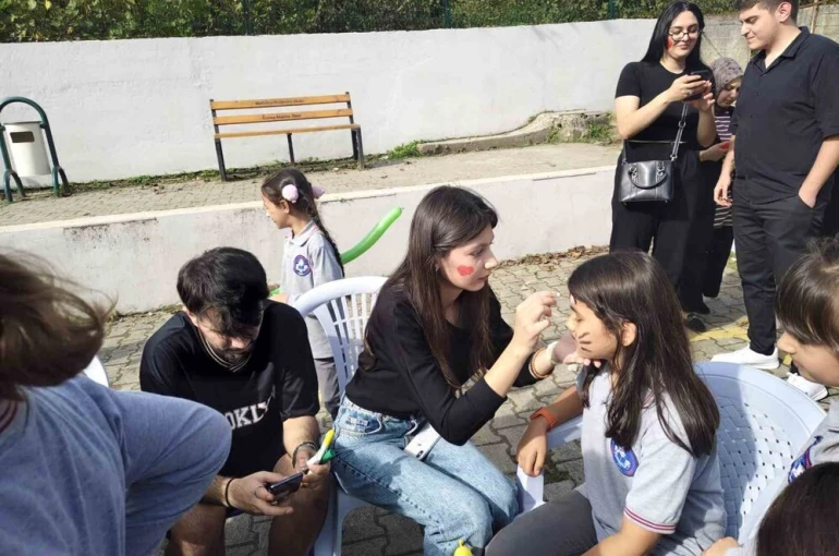 Veliler geleneksel oyunlarla yeniden çocuk oldu