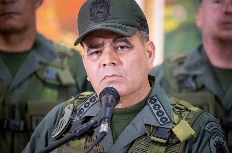 Venezuela Savunma Bakanı Lopez: "Bugün Venezuela ise, yarın herhangi bir devlet, herhangi bir ülke olabilir"
