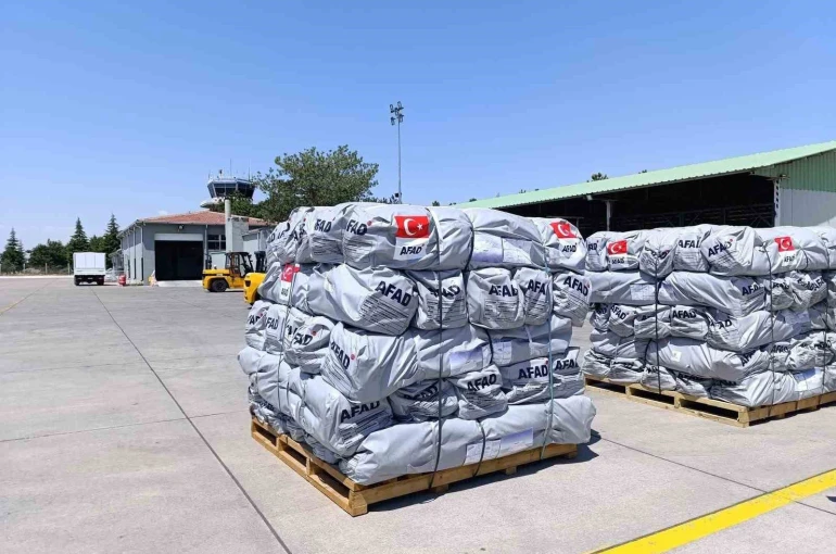 Venezuela’ya 30 ton insani yardım malzemesi götürüldü