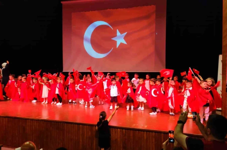 Vezirköprü’de miniklere belge töreni