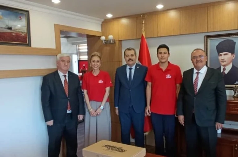 Vezirköprü’den TEKNOFEST’te çifte şampiyonluk