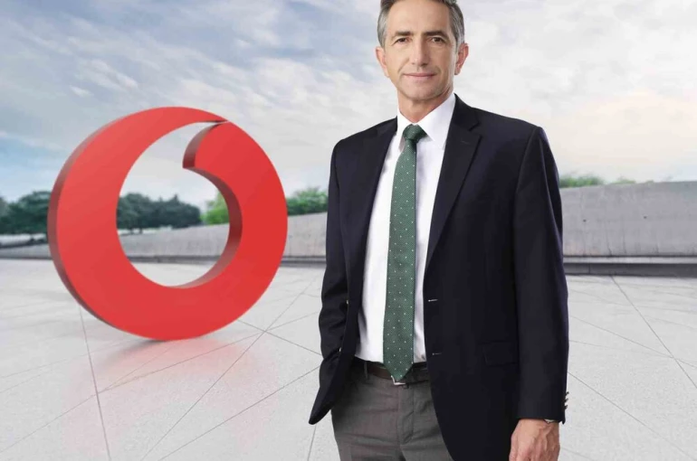 Vodafone’dan dünya ikincisi A Milli Voleybol Takımı’na kutlama