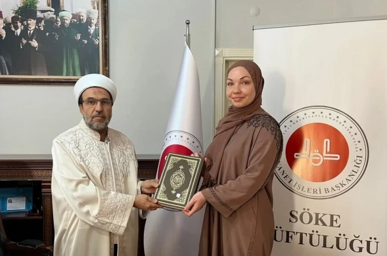 Yabancı uyruklu Beverly, Müslüman olup Berfin adını aldı