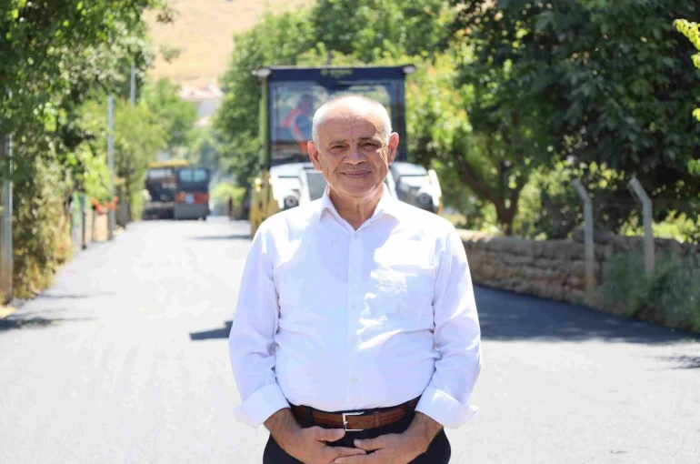 Yahyalı İsmet Mahallesi’nde sıcak asfalt serimi başladı
