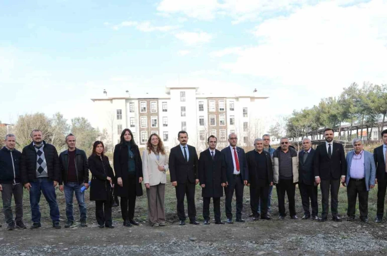 Yakakent’te sağlık yatırımı başlıyor: Yer teslimi gerçekleştirildi