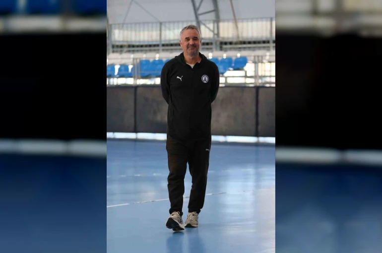 Yalıkavakspor Başantrenörü Özcan: "Hedefimizden ayrılmadan yola devam ediyoruz"