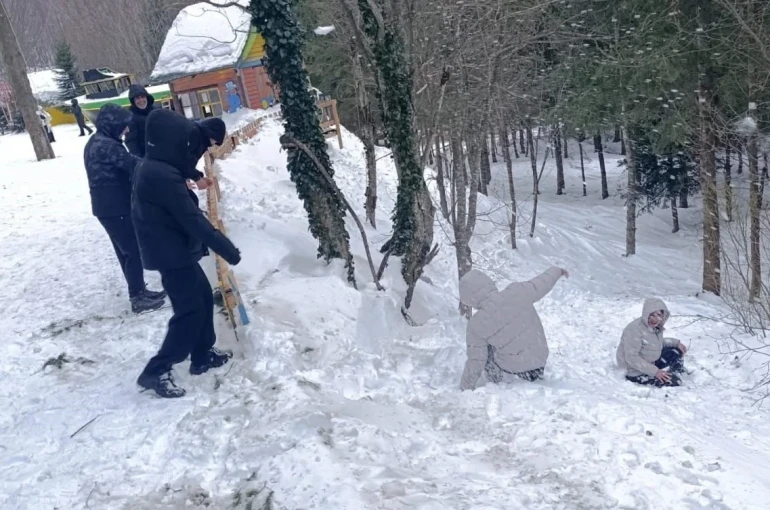Yarıyıl tatilinde çocuklar Kartepe keyfi yaşadı