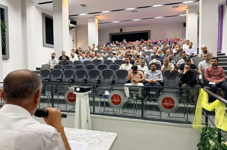 Yaz Kur’an kurslarında görev alacak personele seminer verildi