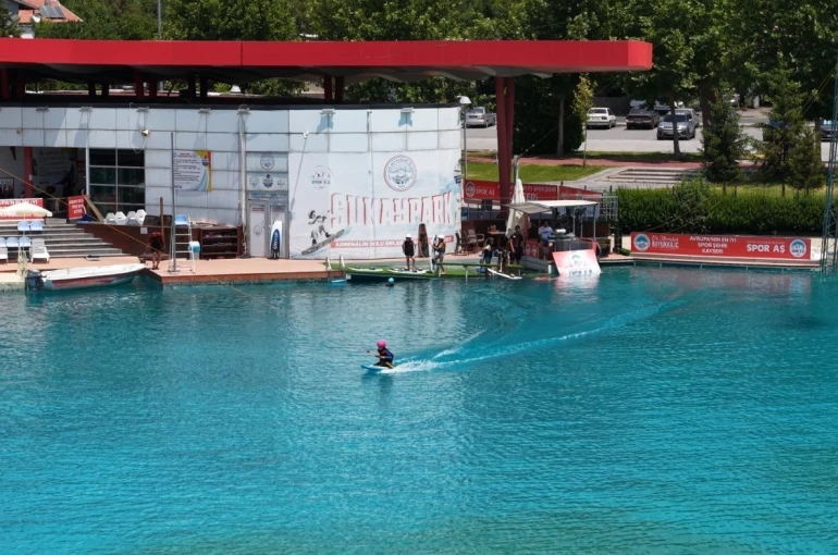 Yaz Spor Okulları’nda 10 bin 500 çocuk sporla buluştu