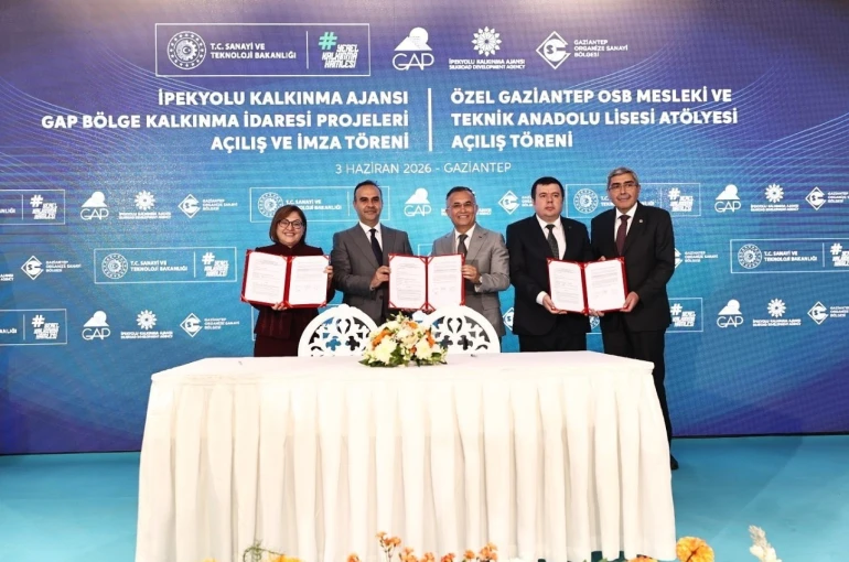 Yeni kalkınma hamleleri için imzalar atıldı