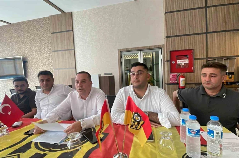 Yeni Malatyaspor Başkanı Abdullah Aksoğan: "Takımımızın sahaya çıkmasıyla ilgili herhangi bir problem bulunmuyor"