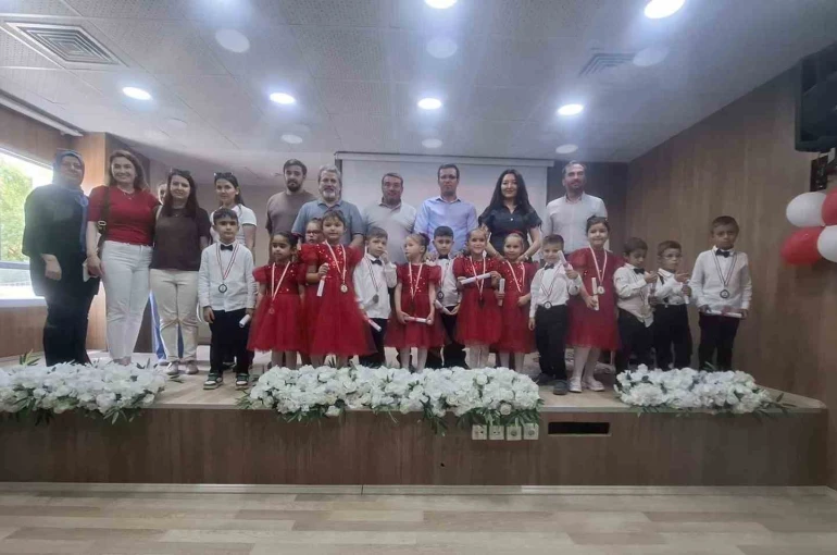Yeni okulda ilk sahne