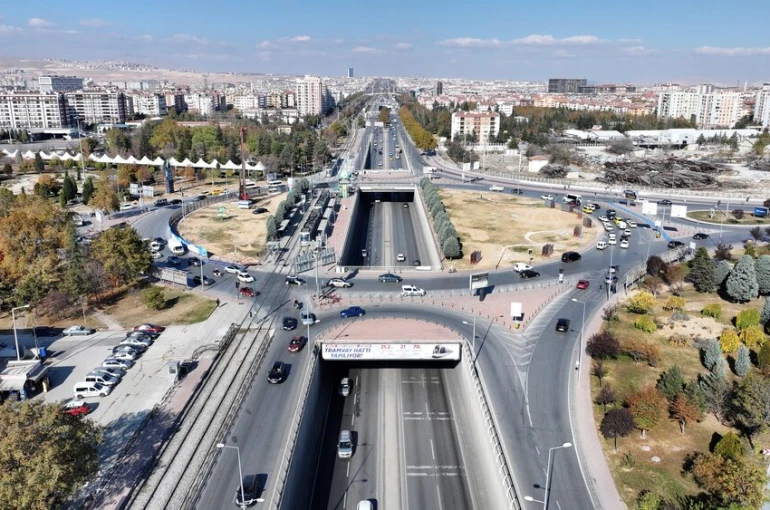 Yeni Tramvay Hattı Kapsamında Otogar Kavşağı’nda Düzenleme Çalışması Başladı
