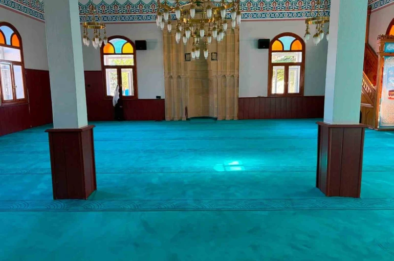 Yenilenen Gökçedere Merkez Camii ibadete açıldı