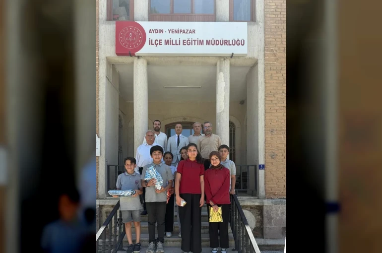 Yenipazar’da başarılı öğrenciler ödüllendirildi