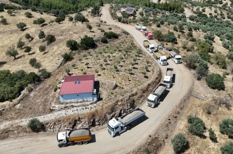 Yenipazar’da Mestanlar yolu genişliyor, asfalt çalışmaları sürüyor
